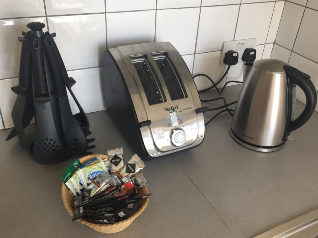巴尔内特 黑斯尔班克旅馆酒店 客房 照片